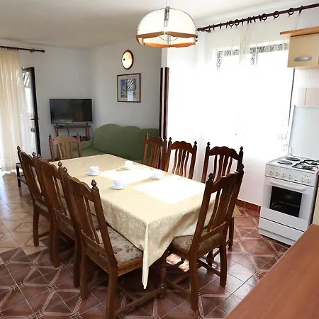 Apartman 8