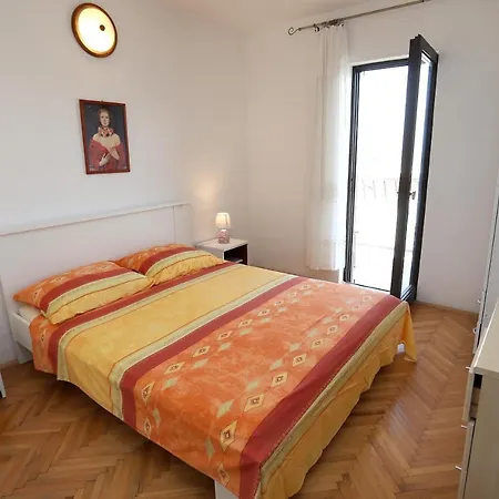 Apartman 8