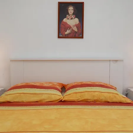 Apartman 8