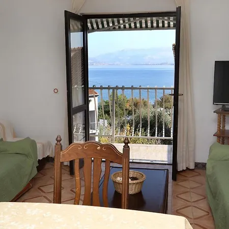 8 Lägenhet Trogir